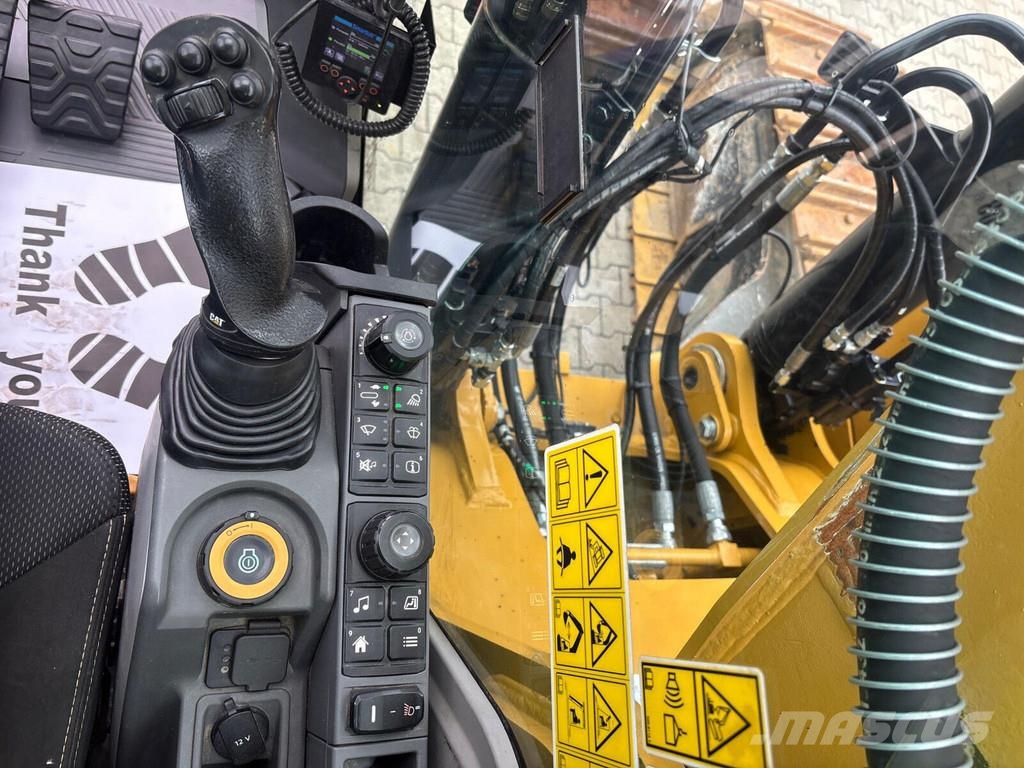 CAT 330-07C Paletli ekskavatörler