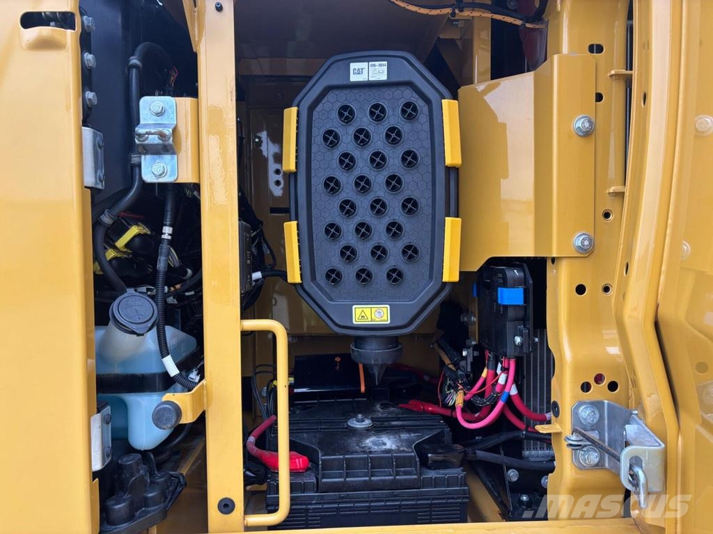 CAT 330-07C Paletli ekskavatörler