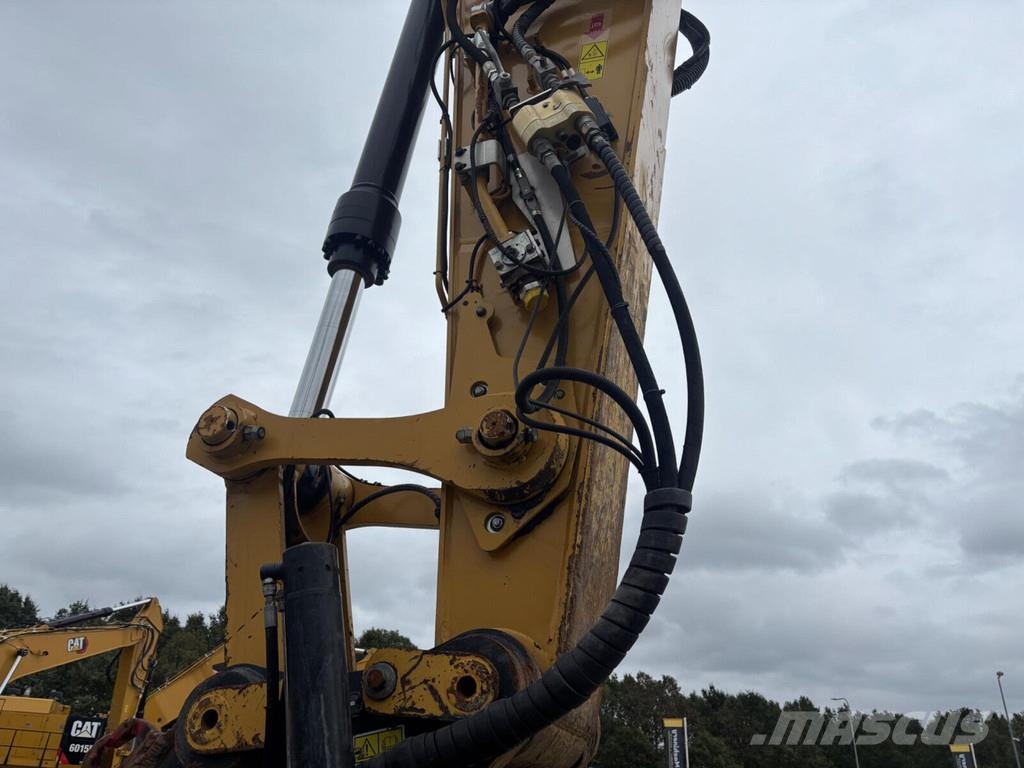 CAT 330-07C Paletli ekskavatörler