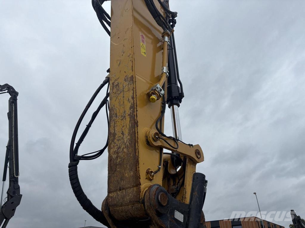CAT 330-07C Paletli ekskavatörler