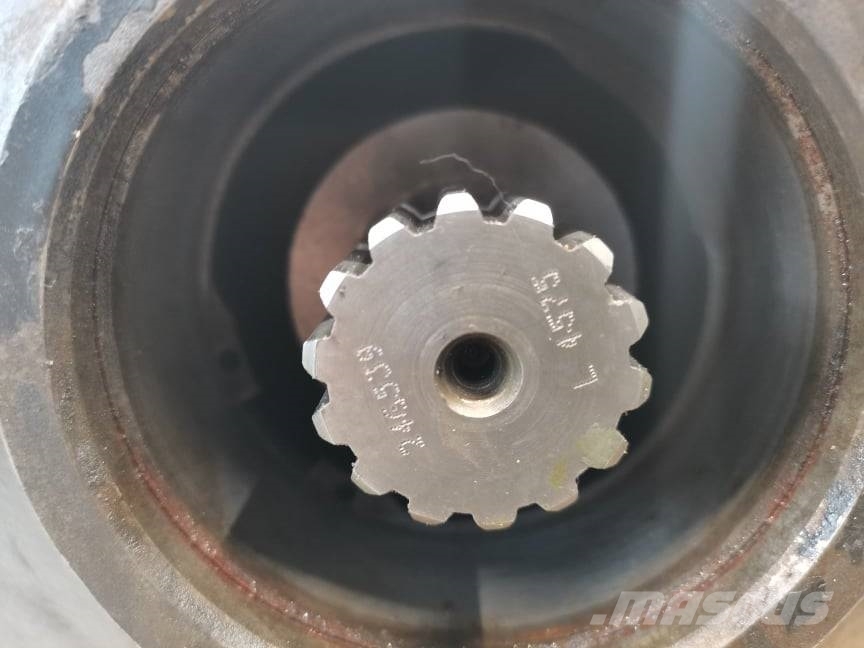 Clark-Hurth {1106FMT12461-24} gearbox Ülekandemehhanism