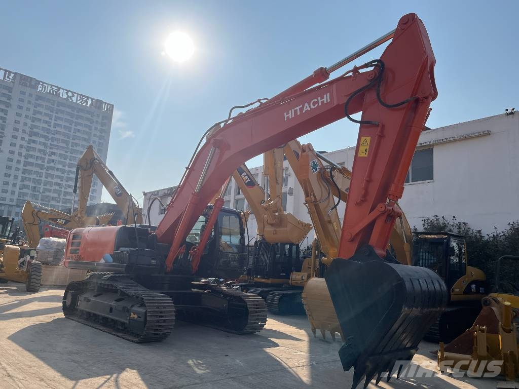 Hitachi ZX 350 Kāpurķēžu ekskavatori