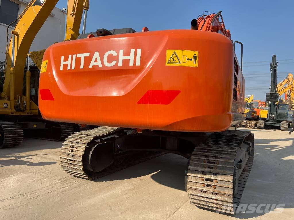 Hitachi ZX 350 Kāpurķēžu ekskavatori