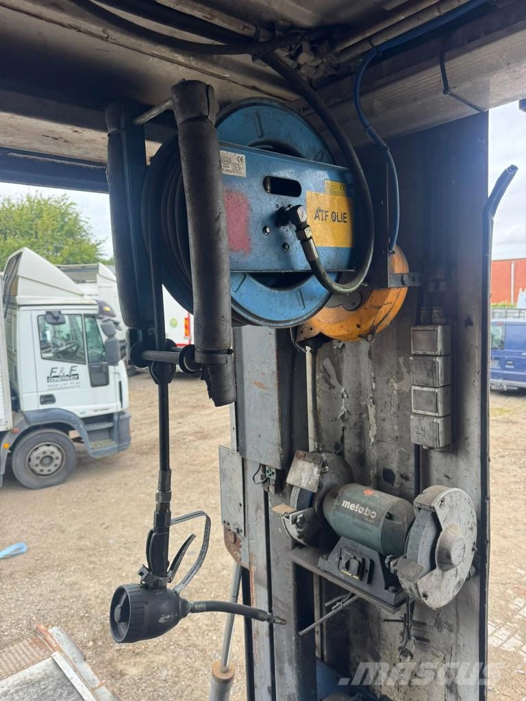 Renault Midlum **MOBILE WORKSHOP-MOBIELE WERKPLAATS** Van Body Trucks