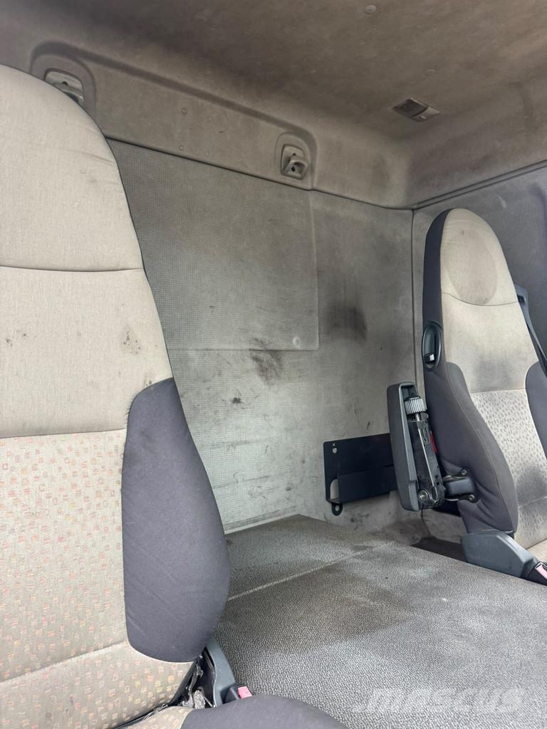 Renault Midlum **MOBILE WORKSHOP-MOBIELE WERKPLAATS** Van Body Trucks