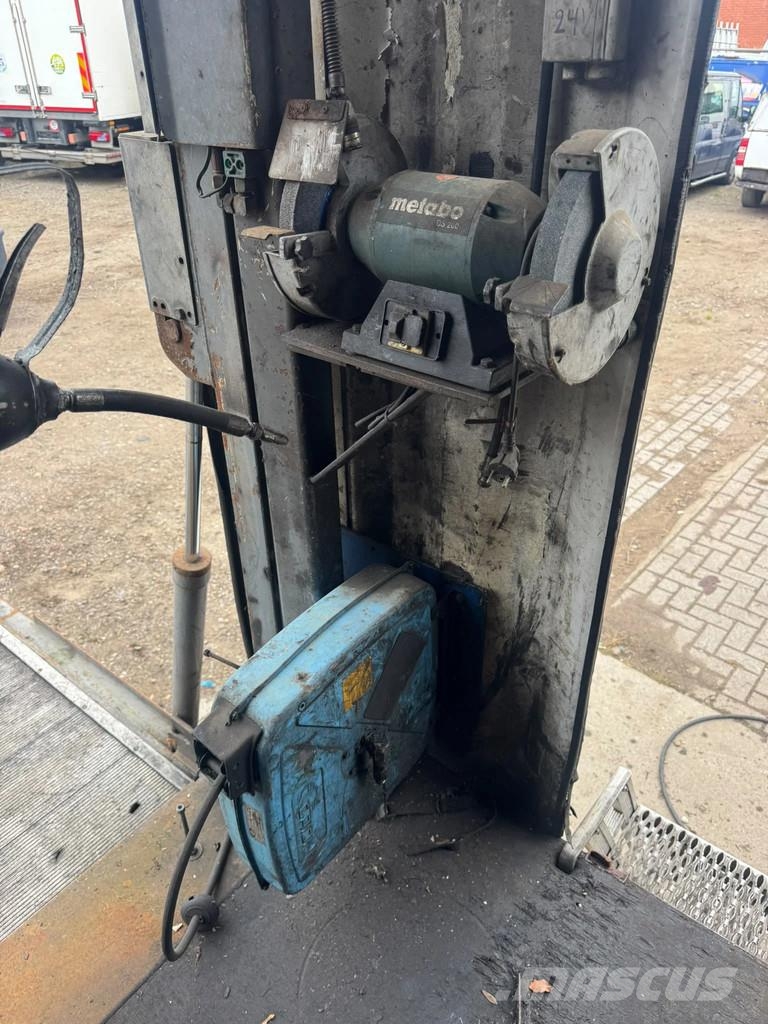 Renault Midlum **MOBILE WORKSHOP-MOBIELE WERKPLAATS** Van Body Trucks