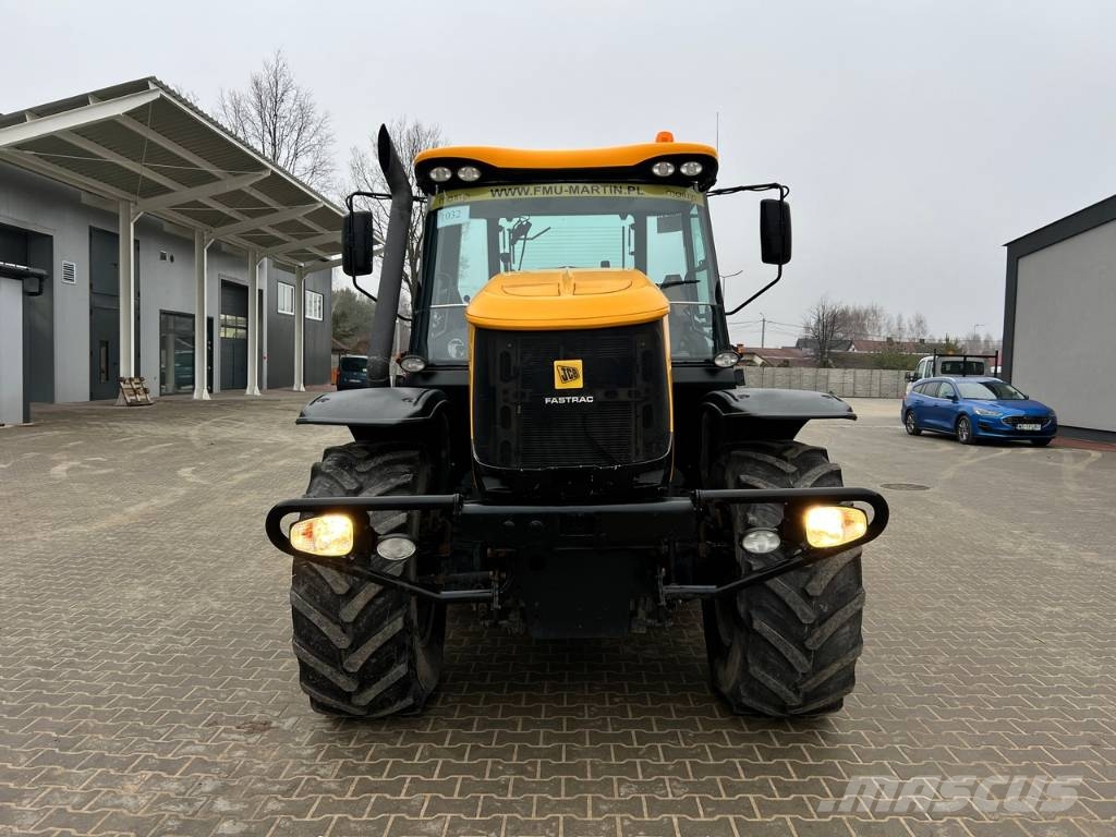 JCB Fastrac 3230 Sisu Xtra Traktorit
