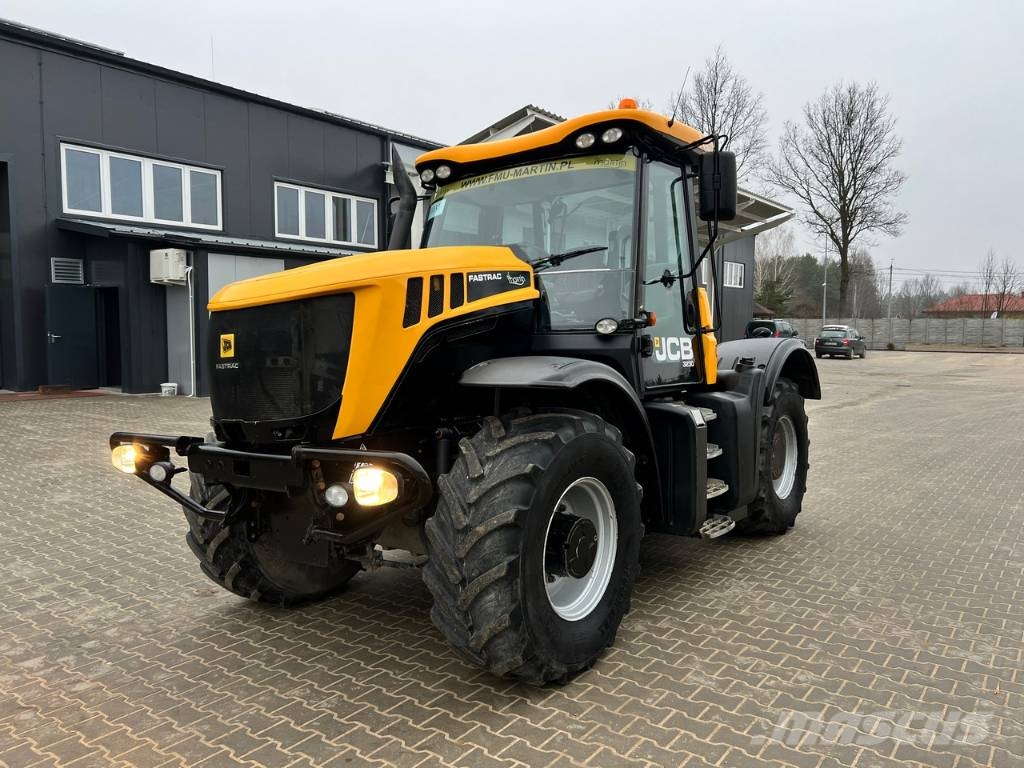 JCB Fastrac 3230 Sisu Xtra Traktorit