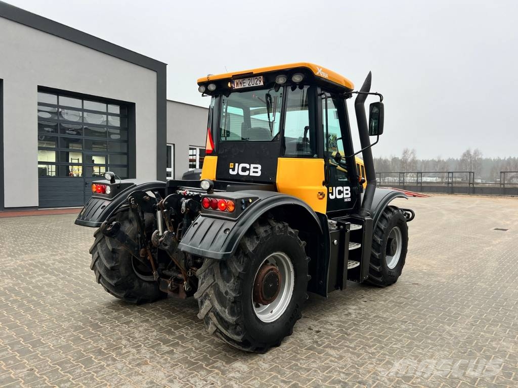 JCB Fastrac 3230 Sisu Xtra Traktorit
