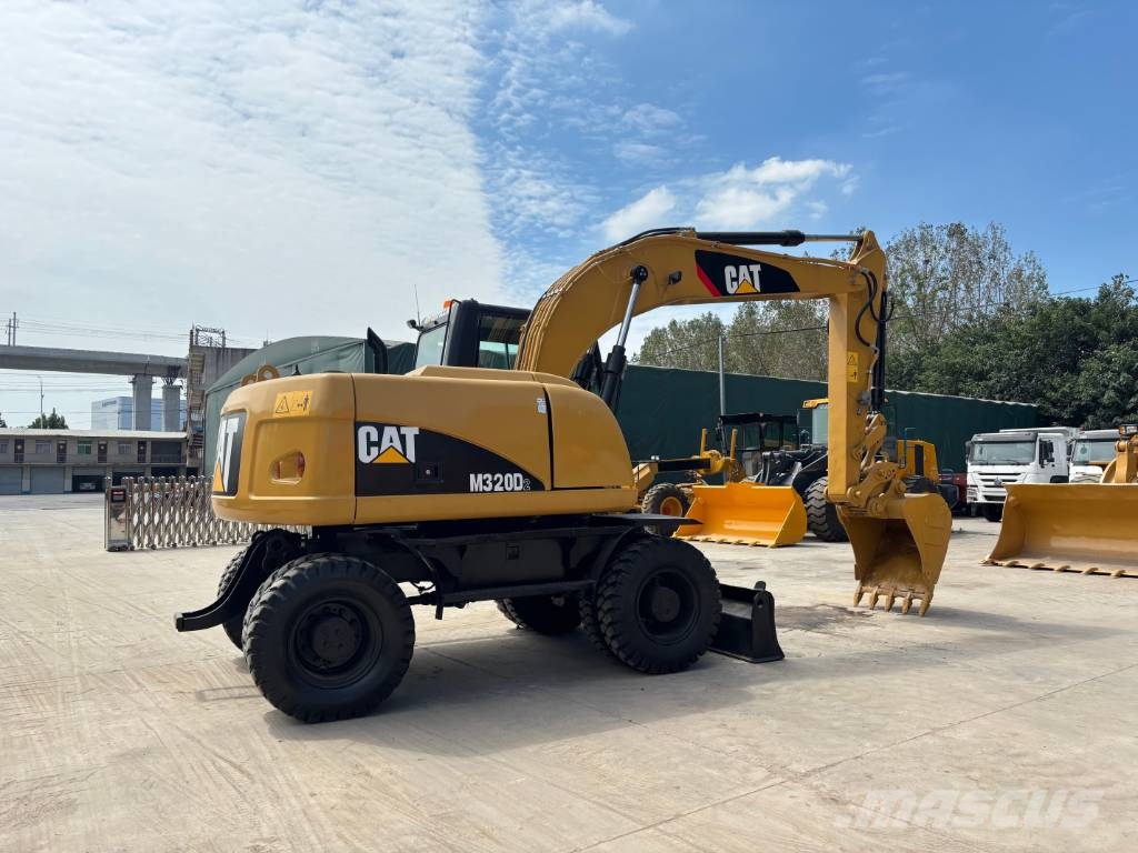 CAT M320D2 CAT wheeled excavator Bagri na kolesih