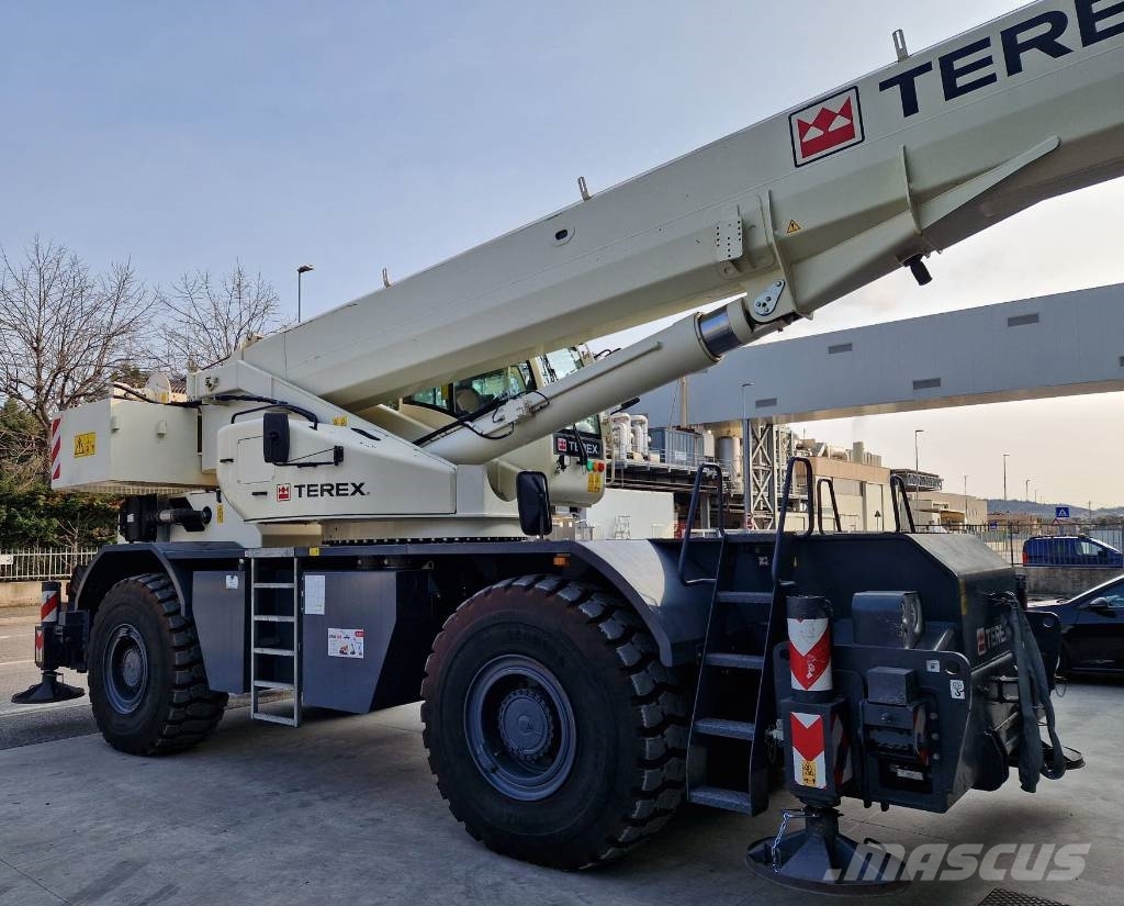 Terex RT1080L Ruwterrein kranen