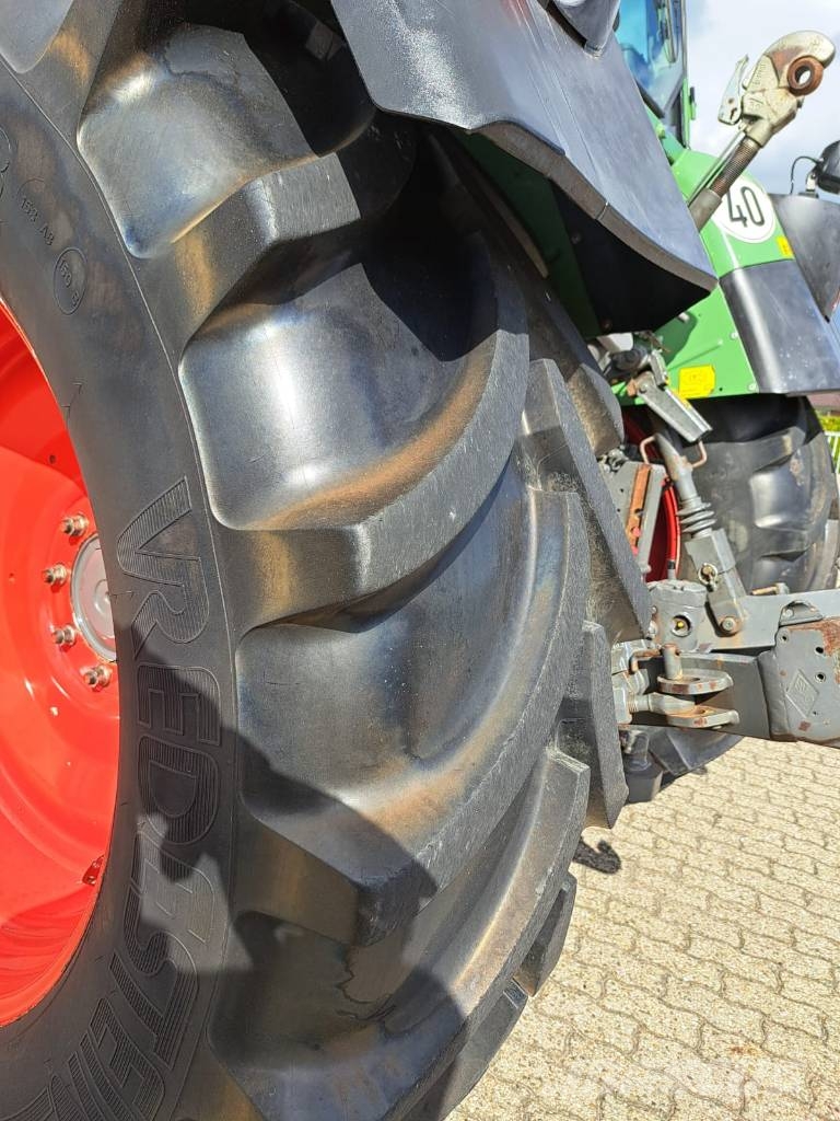 Fendt 412 Vario TMS Tractoren