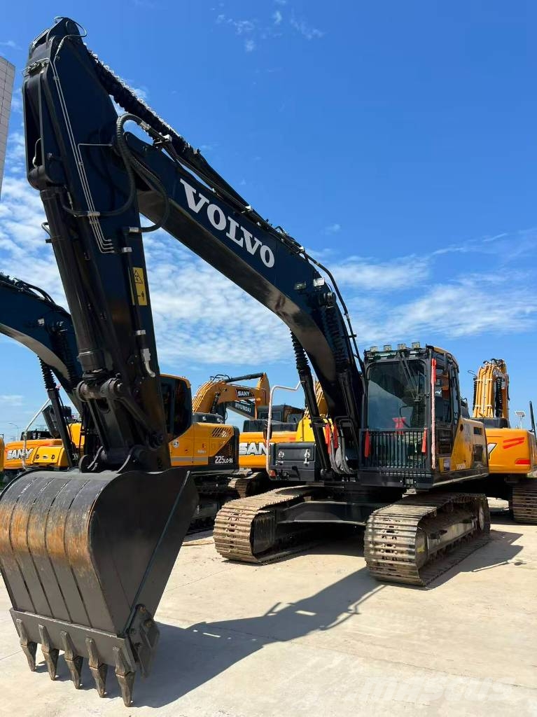 Volvo EC210 Гусеничные экскаваторы