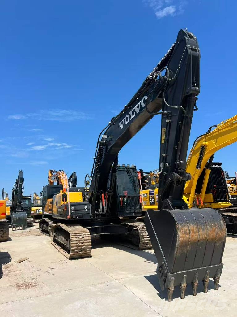 Volvo EC210 Гусеничные экскаваторы