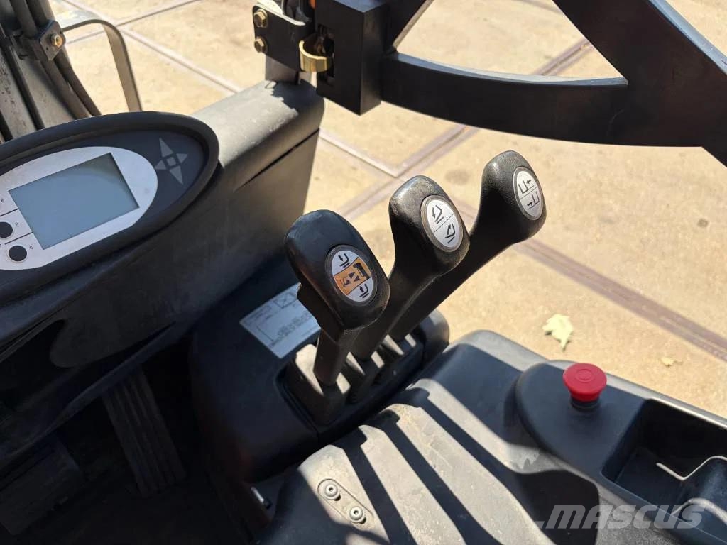 Still RX 50-15 1500kg Triplo / sideshift Electric forklifts