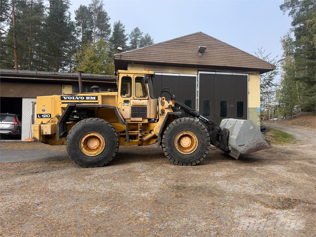 Volvo BM L120 Radlader