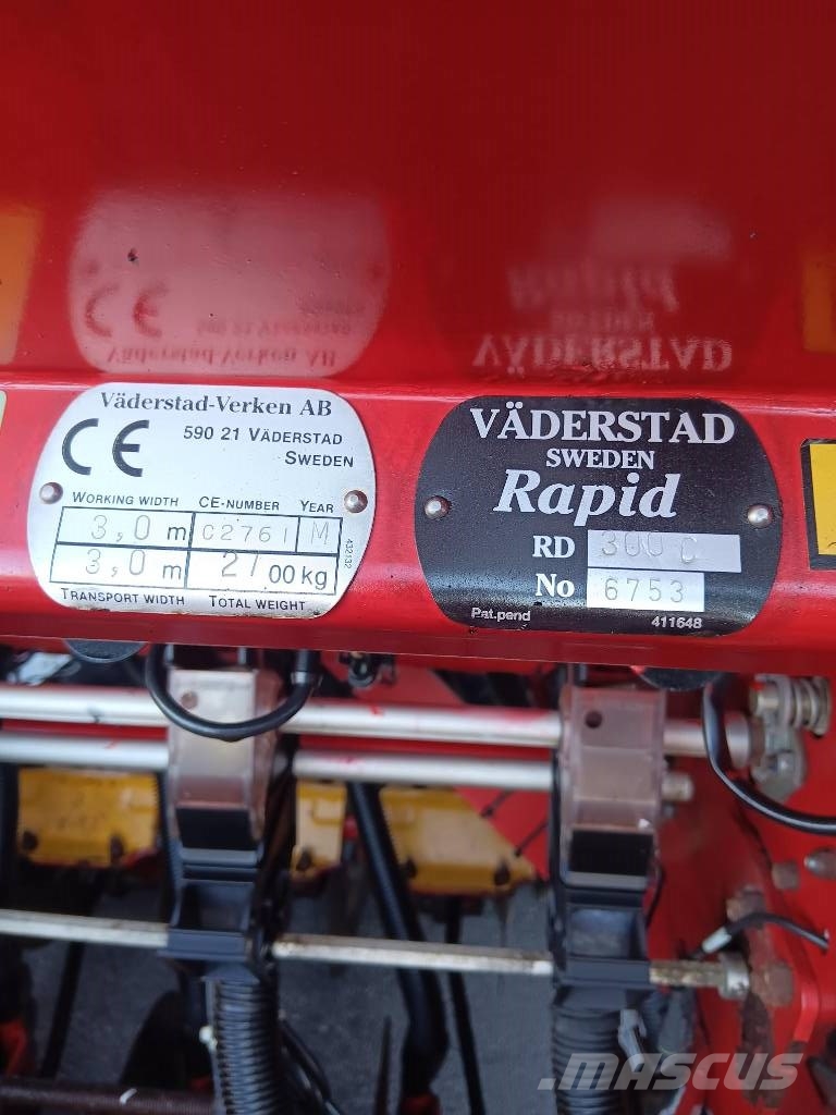 Väderstad Rapid300C مثاقيب مدمجة