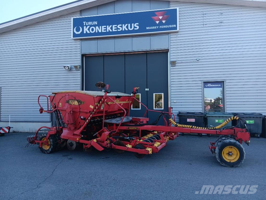 Väderstad Rapid300C مثاقيب مدمجة