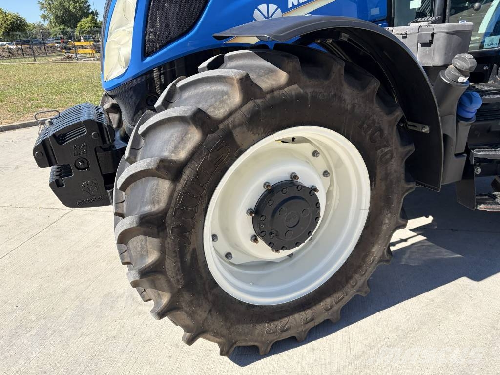 New Holland T5.100 EC Traktory