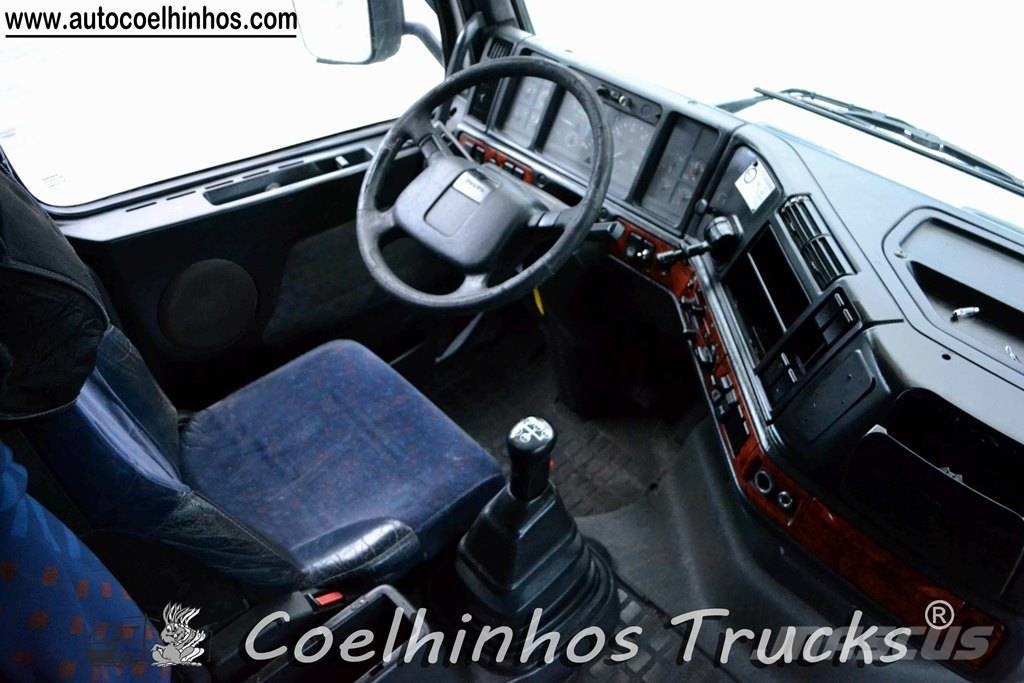 Volvo FH12 420 Globetrotter Tractor Units