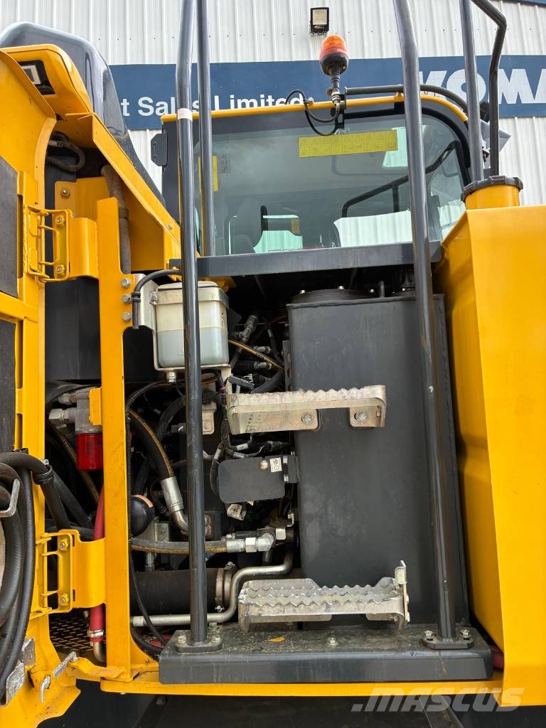 Komatsu PW 138 MR-11 Excavadoras de ruedas