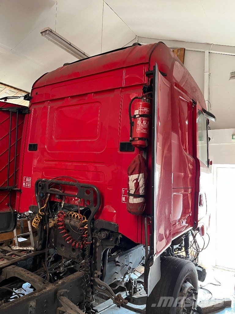 Scania CR19H 캐빈 및 인테리어