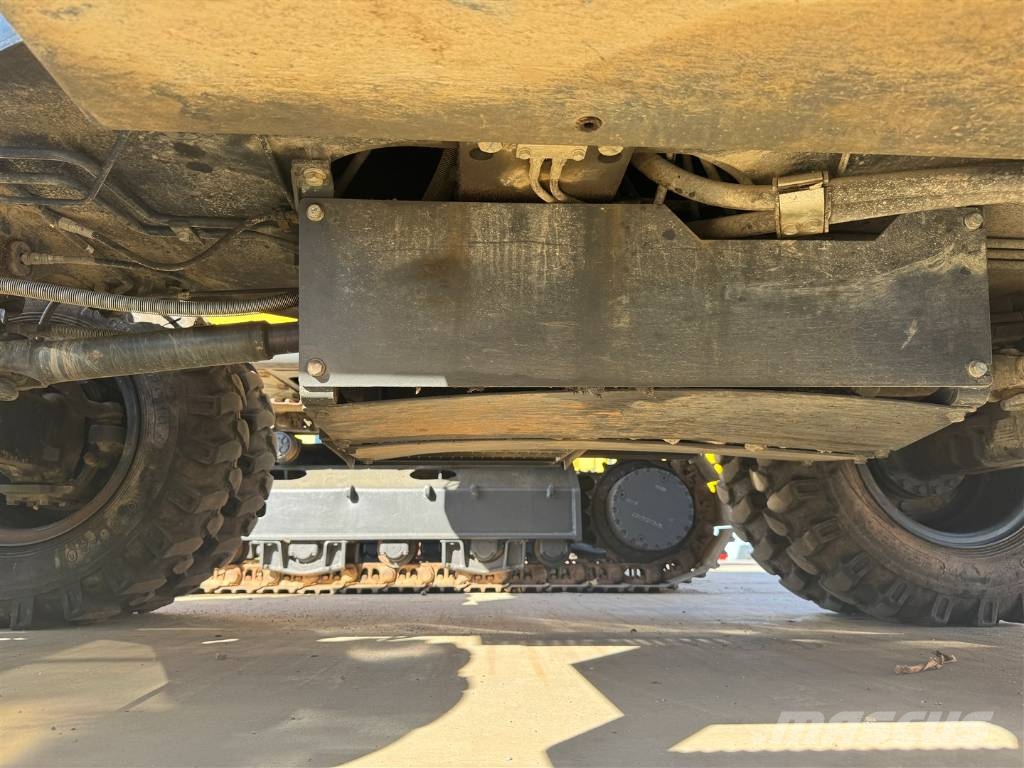 Komatsu PW 148-11 Εκσκαφείς με τροχούς - λάστιχα