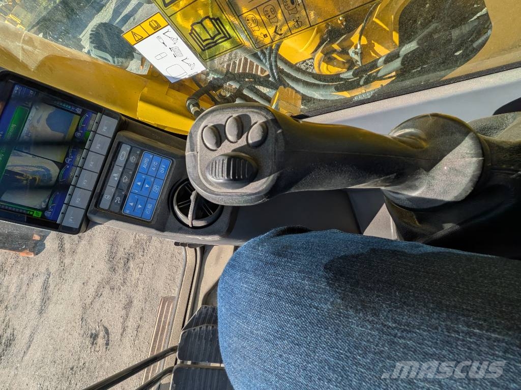 Komatsu HB 365  LC-3EO Hybrid   DEMO Bandgrävare