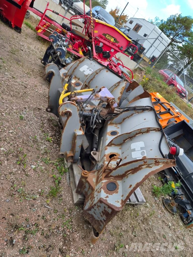 Holms KHV-320 Vikplog St BM Sniega naži un tīrītāji