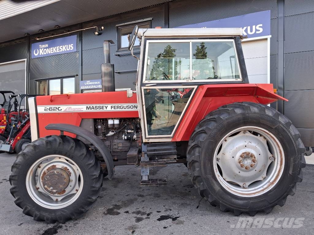 Massey Ferguson 2620 Super 4-veto vähän ajettu Traktorji