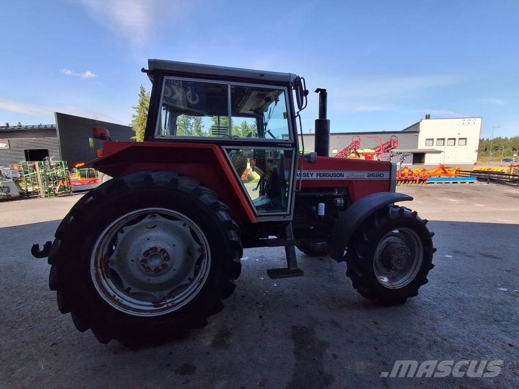 Massey Ferguson 2620 Super 4-veto vähän ajettu Traktorji