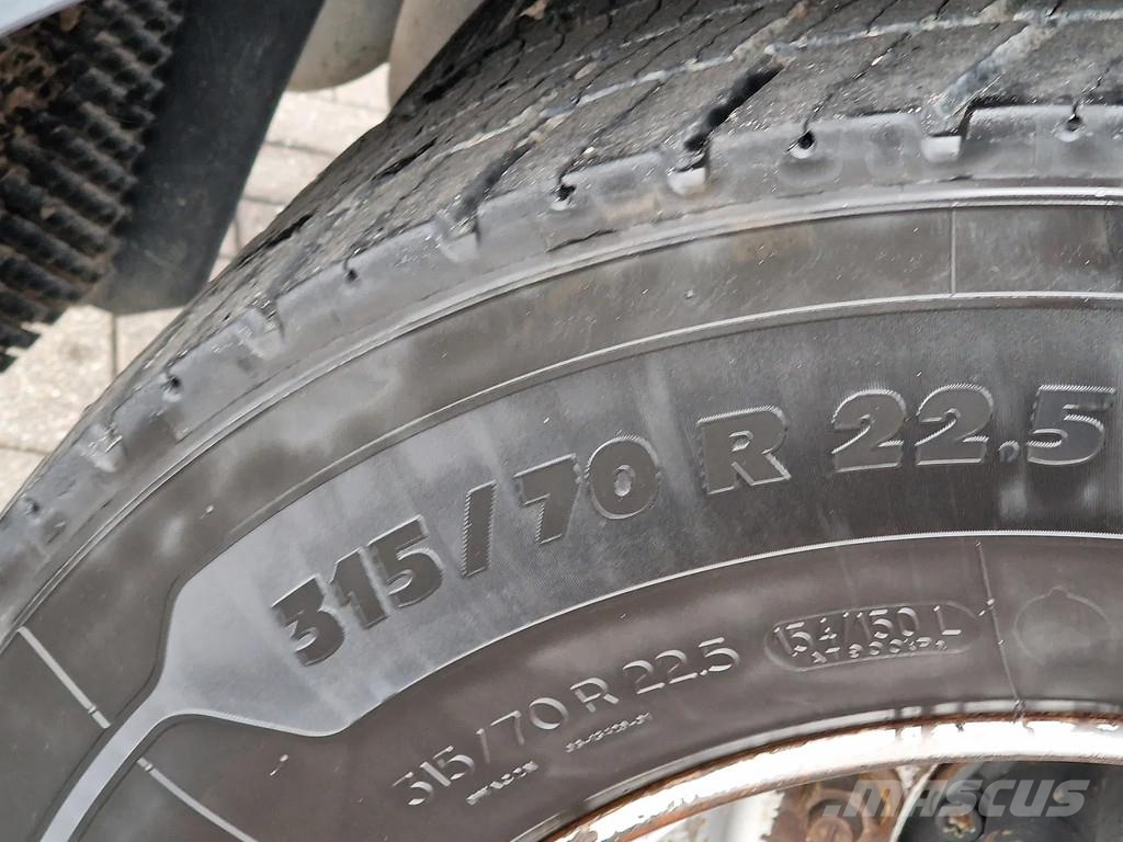 Mercedes-Benz Actros 1842 Streamspace 6x2 - PTO/Hydraulics - Ste Trekkers