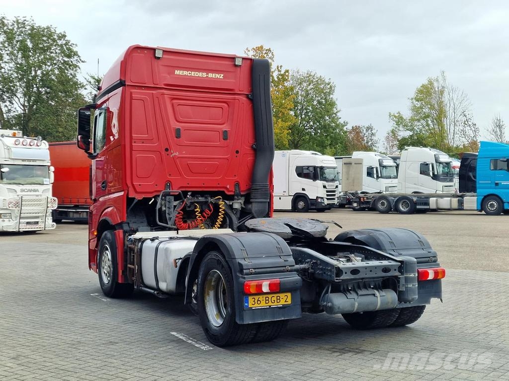 Mercedes-Benz Actros 1842 Streamspace 6x2 - PTO/Hydraulics - Ste Trekkers