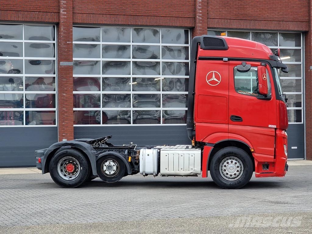 Mercedes-Benz Actros 1842 Streamspace 6x2 - PTO/Hydraulics - Ste Trekkers