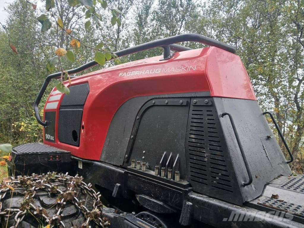 Komatsu 901 XC Abatteuse
