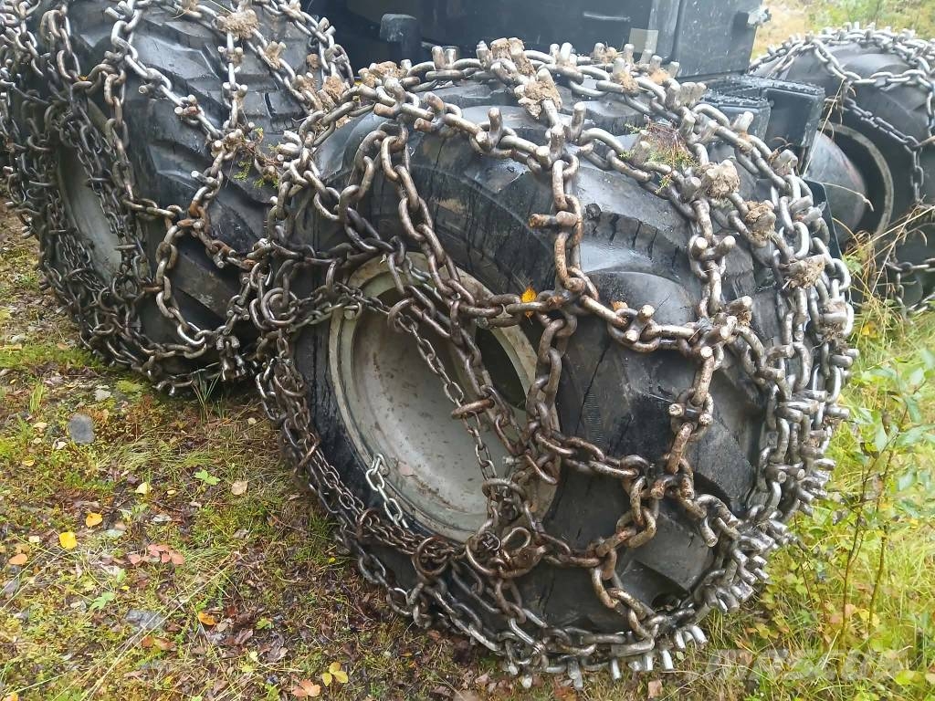 Komatsu 901 XC Abatteuse
