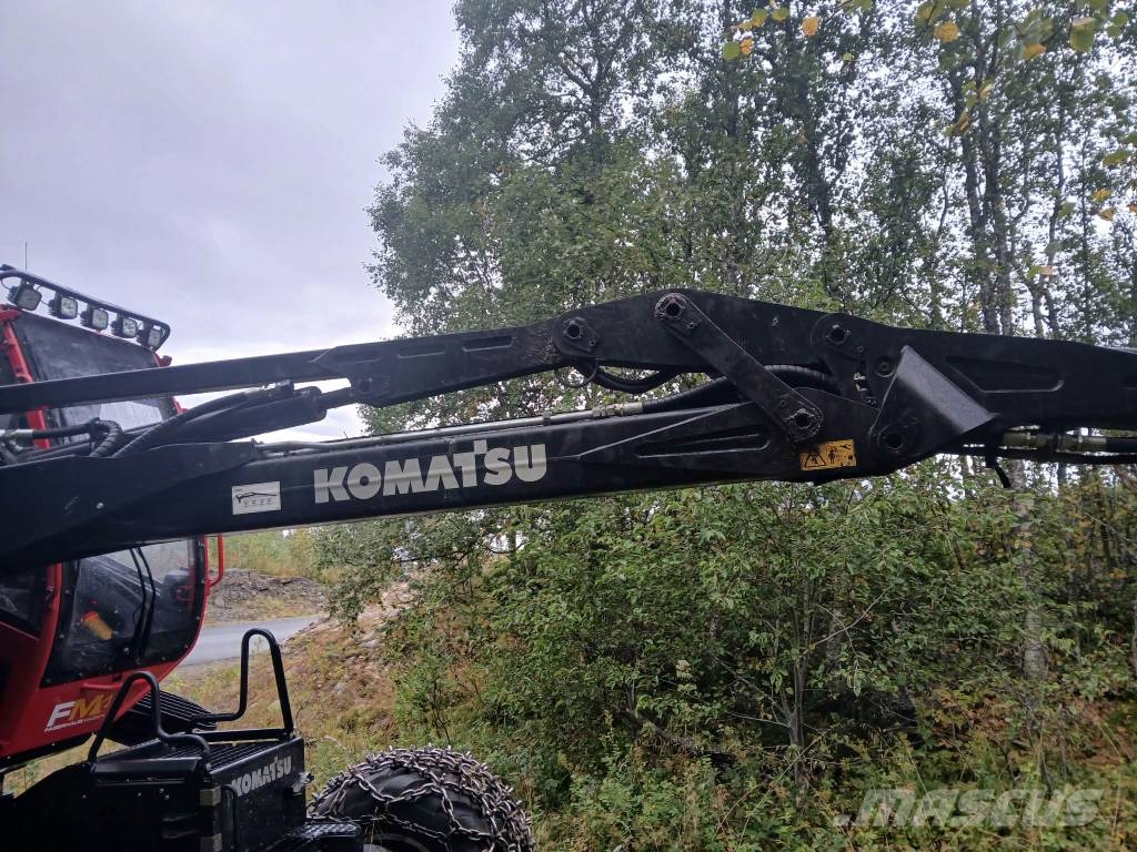 Komatsu 901 XC Abatteuse