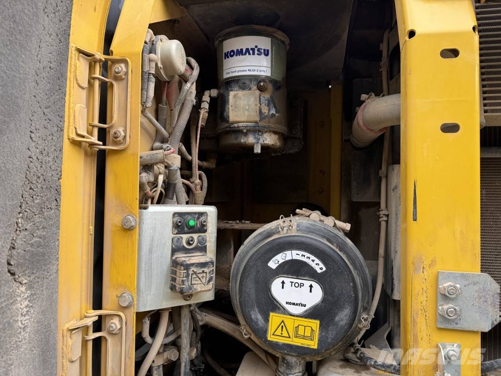 Komatsu PW 180-10 Pelle sur pneus