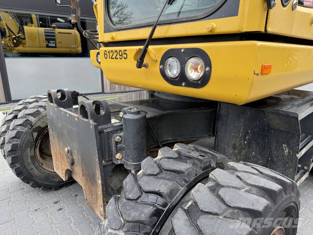Komatsu PW 180-10 Pelle sur pneus