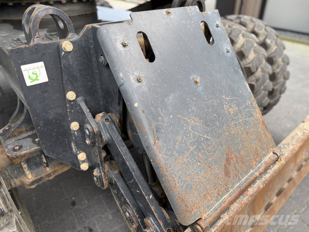 Komatsu PW 180-10 Pelle sur pneus