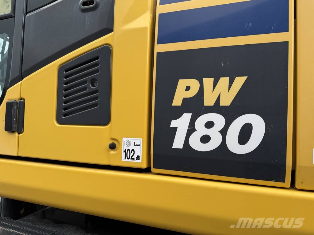 Komatsu PW 180-10 Pelle sur pneus