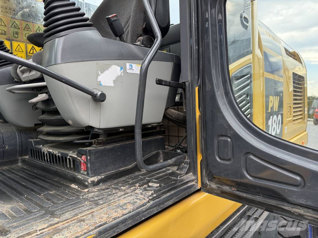 Komatsu PW 180-10 Pelle sur pneus