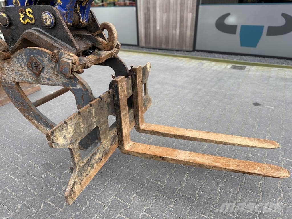 Komatsu PW 180-10 Pelle sur pneus