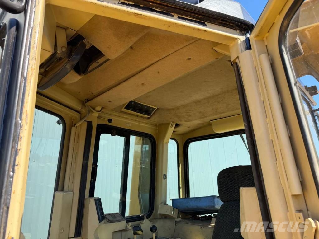 CAT D9R 크롤러 도저
