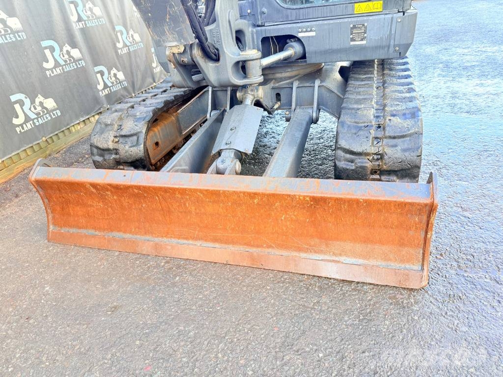 Bobcat E 88 R2 Series Midi excavators 7t - 12t