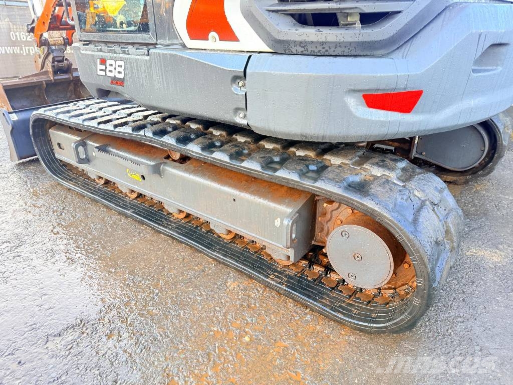 Bobcat E 88 R2 Series Midi excavators 7t - 12t