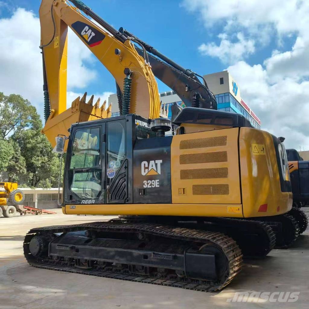 CAT 329 E حفارات زحافة