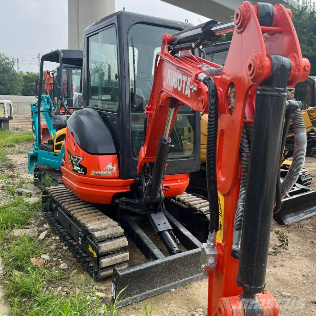 Kubota U 27 小型挖掘机