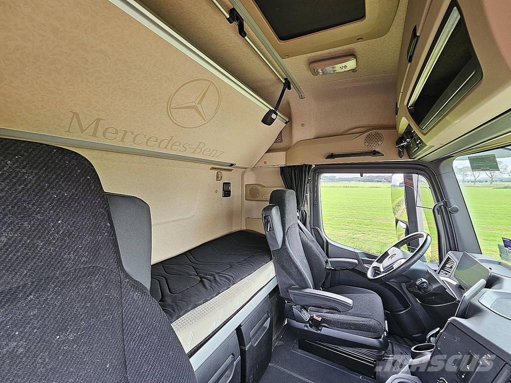 Mercedes-Benz ACTROS 1851 LS BIG SPACE,2Xtank,Standklima,oil ret Vlačilci