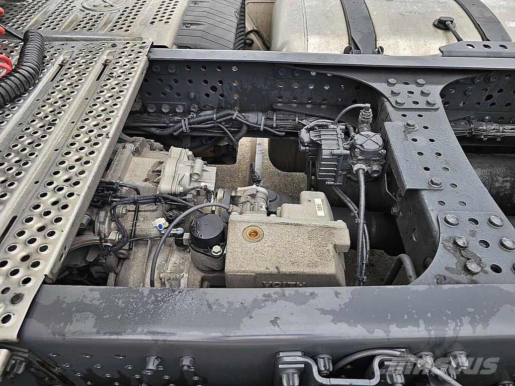 Mercedes-Benz ACTROS 1851 LS BIG SPACE,2Xtank,Standklima,oil ret Vlačilci